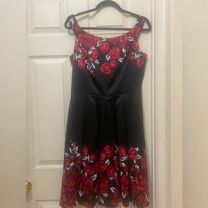 White House Black Market Black and Red Roses Dress Size 8